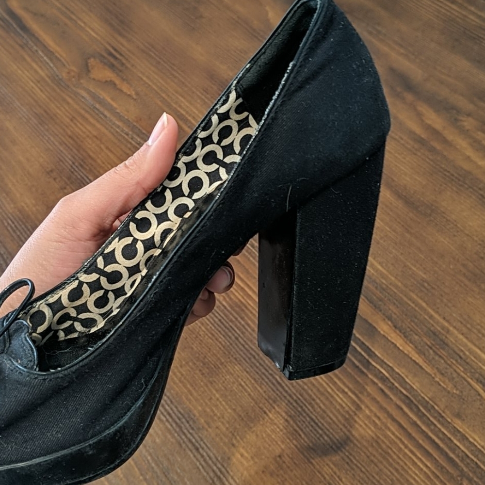 Coach heels - Picture 3 of 3